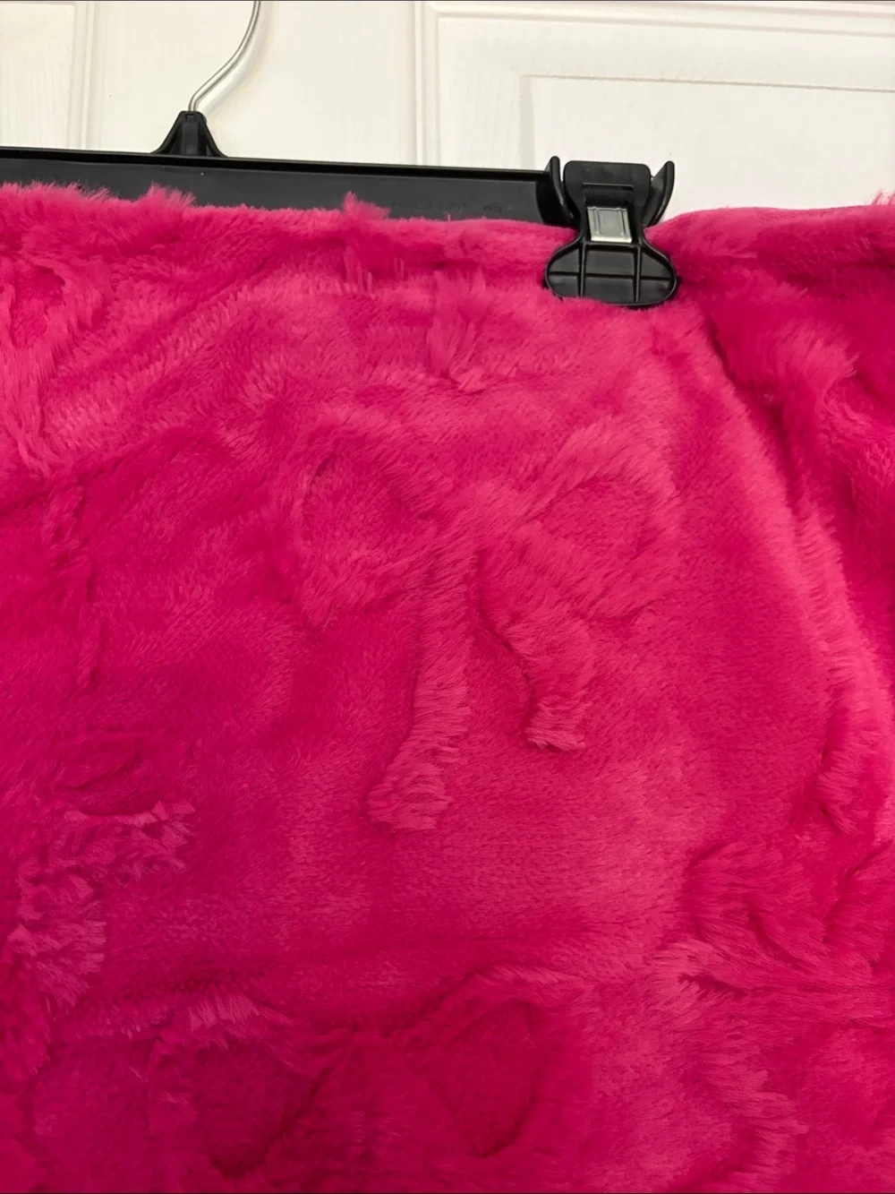Hot Pink Bow Faux Fur Throw Blanket 50x60